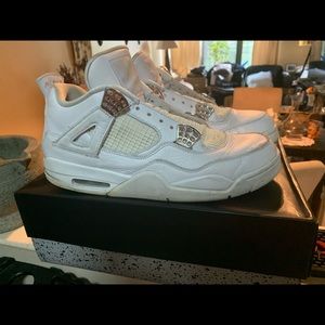 Jordan 4 white used (no laces)